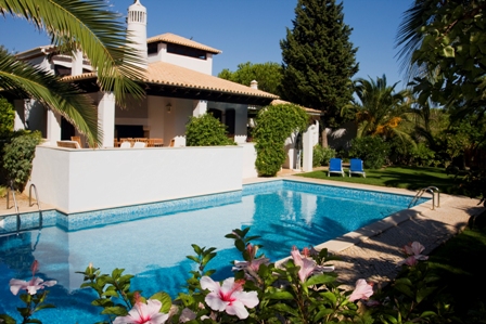 Pine Cliffs Villa, with private pool in luxury golf resort in Algarve